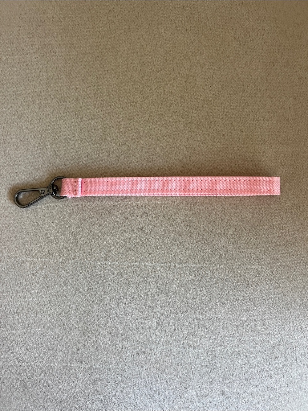 NWOT Lug Ultra X Wristlet in Bubble Pink🫧